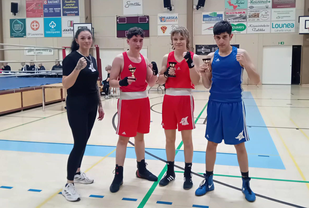 You are currently viewing Nuoret nyrkkeilijät iskivät nasevasti Somerolla