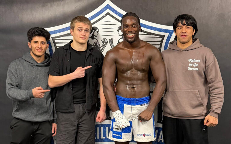 Read more about the article Vapaaottelijat hyvässä iskussa Tampereella