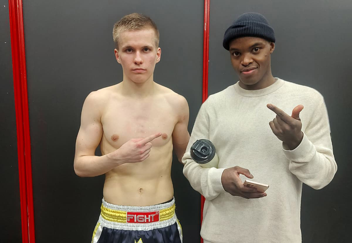 You are currently viewing Husu ja Tatu thainyrkkeilyn SM-kisoissa